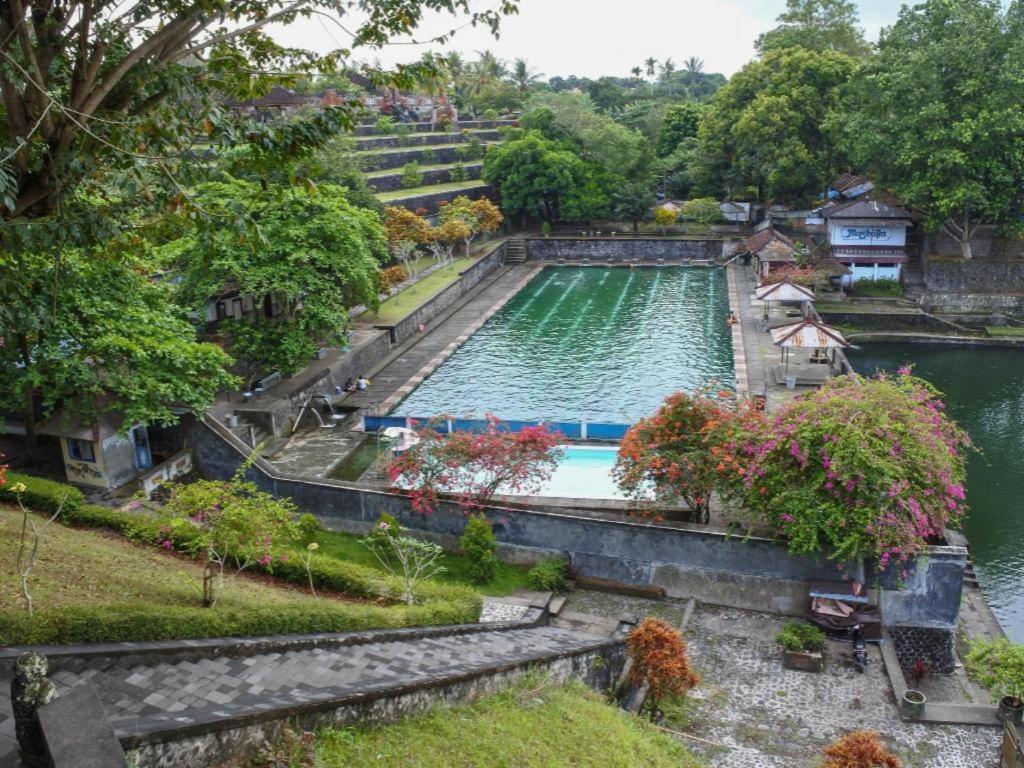 Narmada Convention Hall Hotel Mataram Buitenkant foto