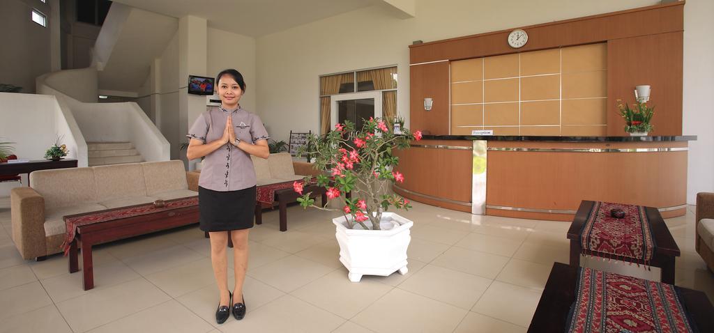 Narmada Convention Hall Hotel Mataram Buitenkant foto