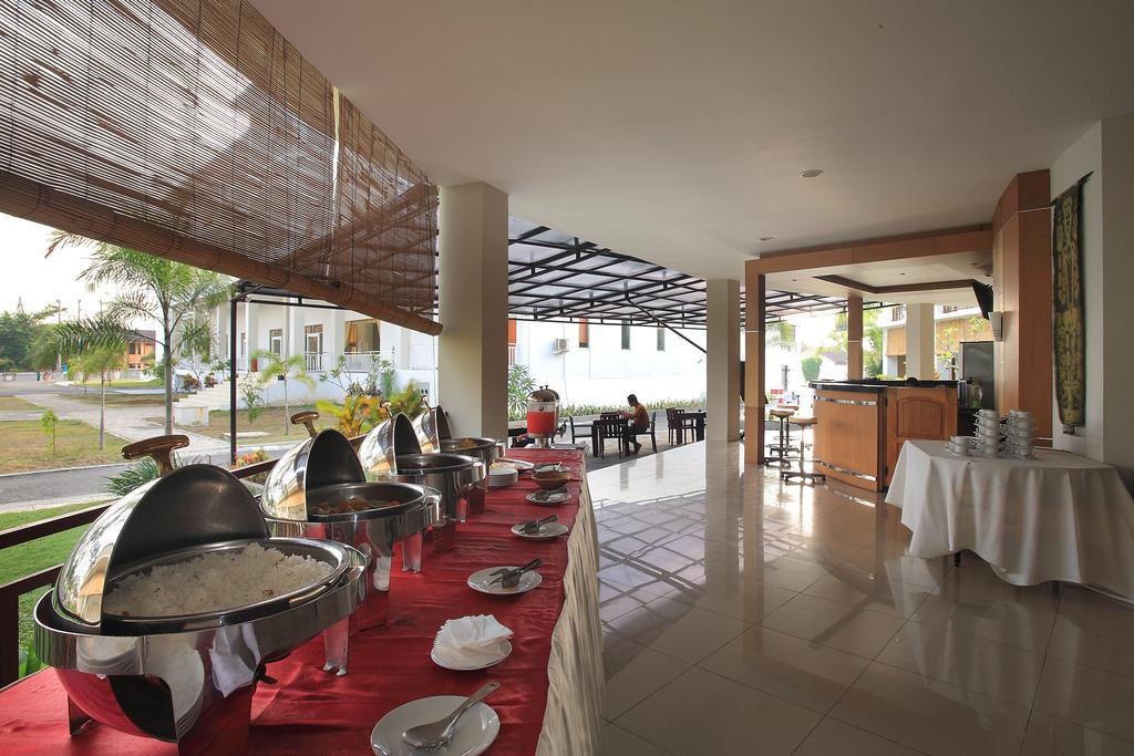 Narmada Convention Hall Hotel Mataram Buitenkant foto