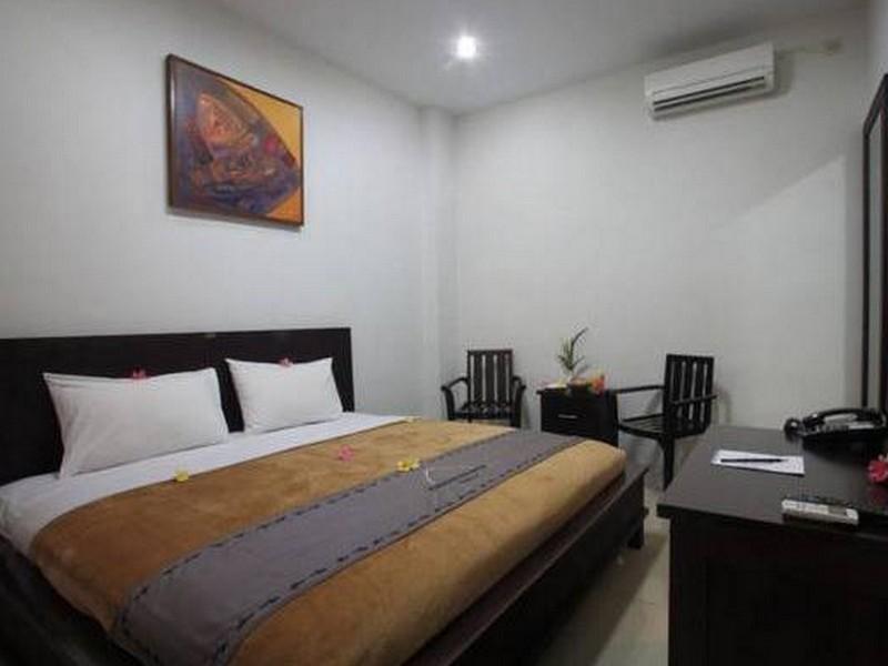 Narmada Convention Hall Hotel Mataram Buitenkant foto